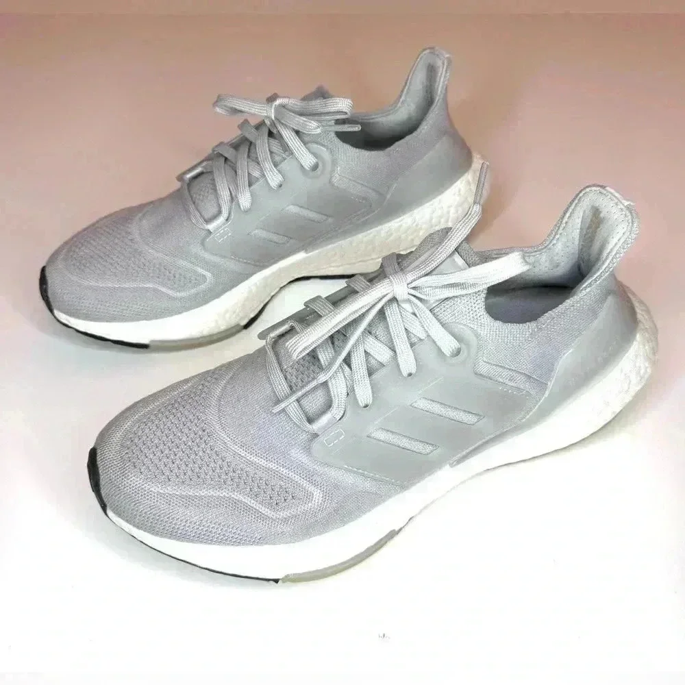 adidas Women's Ultraboost 22 W Trainers Gray Size- 8
